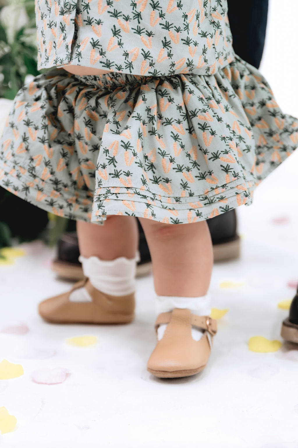 Cutie Pie Top | Green and Orange Carrots